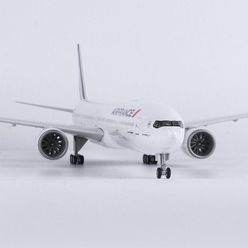 1/150 Large Scale Plane 47cm F - огляд і ціна Model Kit Planes