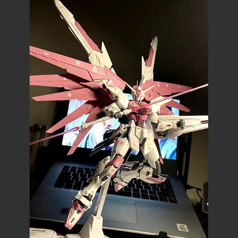 Mg Cherry Blossom Freedom 2.0  - огляд і ціна Model Kit Oberon