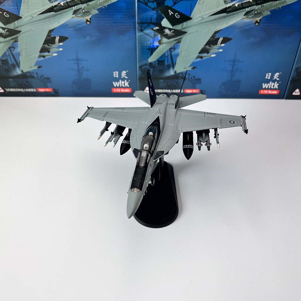 1/72 Scale U.S. F/A-18F Hornet - огляд і ціна Model Kit Planes
