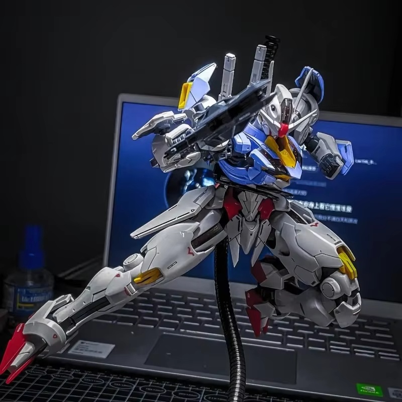 FM 1/100 Witch from Mercury Ae - огляд і ціна Model Kit Oberon