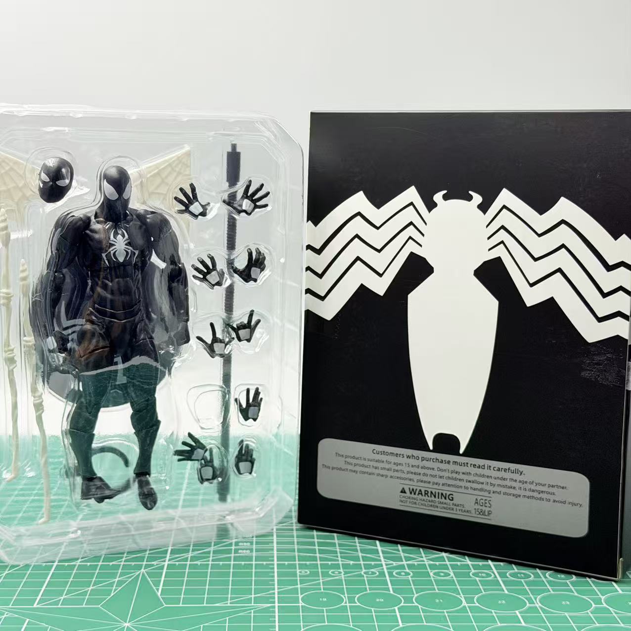 Bandai Symbiote Spider-Man Bla - огляд і ціна Model Kit Wargreymon