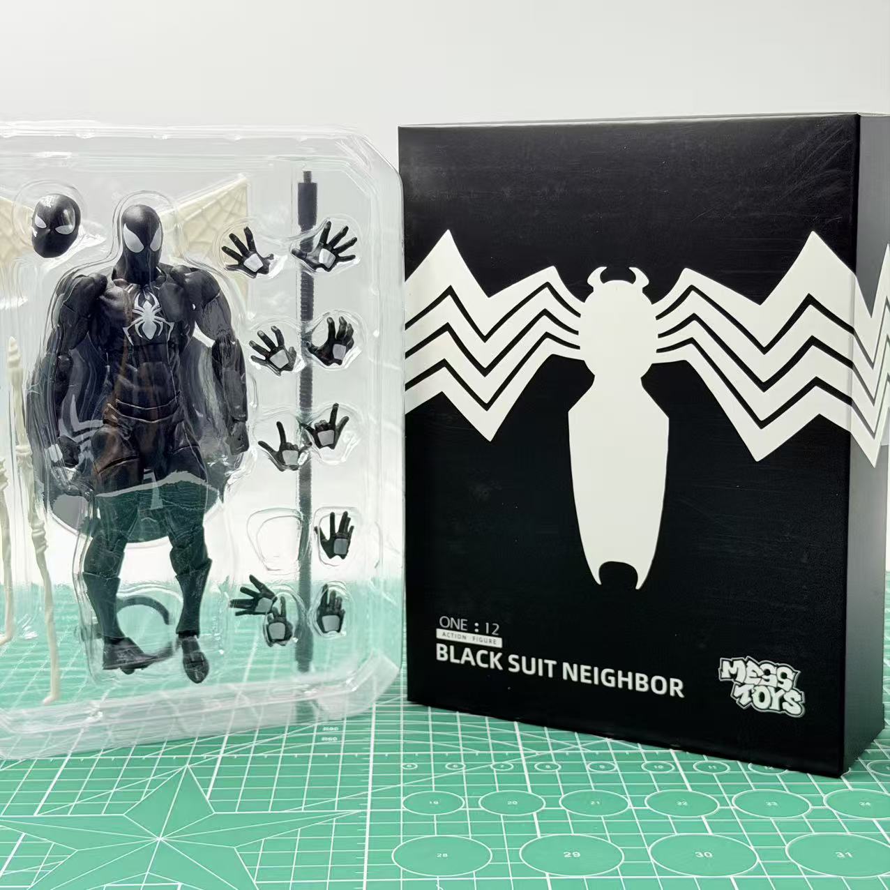Bandai Symbiote Spider-Man Bla - огляд і ціна Model Kit Wargreymon