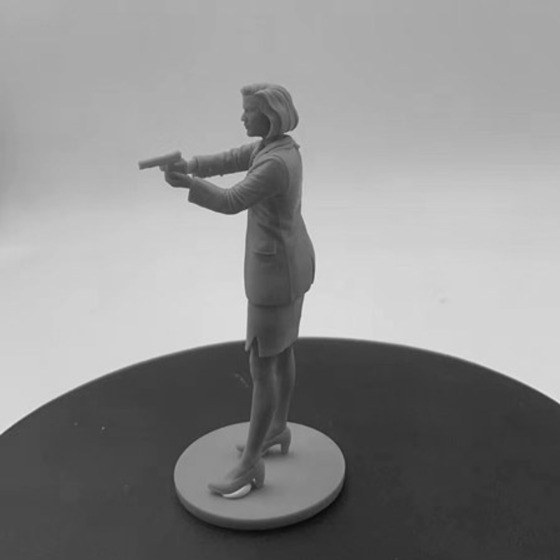 Gillian Anderson Cully 75mm Re - огляд і ціна Model Kit Warhammer